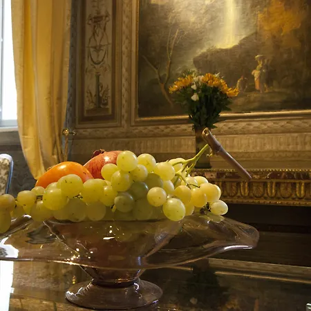 Casa A Palazzo Borghese Apartment *